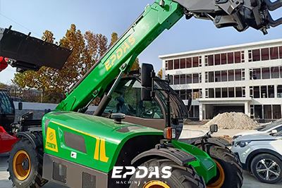 Người xử lý kính thiên văn ở Phần Lan