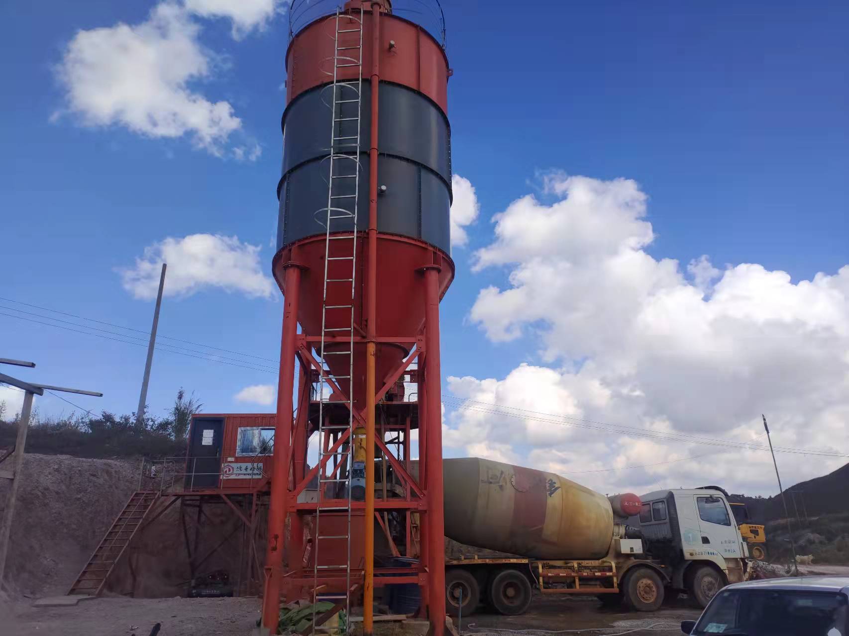 Nhà máy trạm trộn bê tông 35m3 / giờ đã hoàn thành lắp đặt tại Myanmar